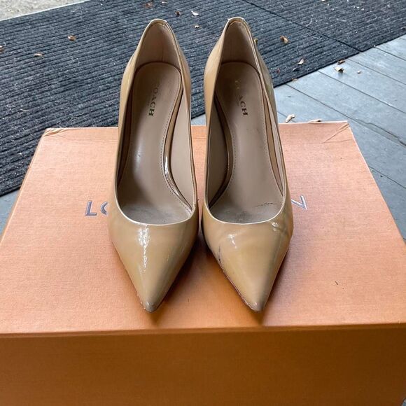 Coach Women's Tan Heels - Picture 1 of 3